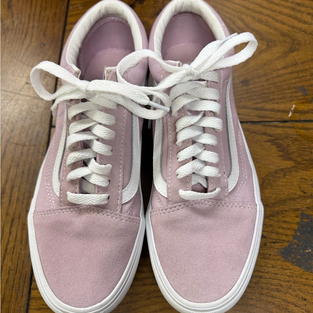 Vans Women's Light Pink and White Suede Sneakers